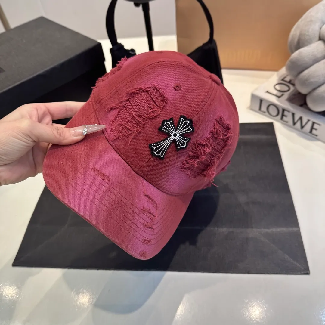 P56 Crow Heart Baseball Cap, holed retro peaked cap, head circumference 57.cm